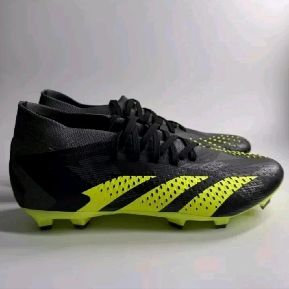 adidas Men 13 PREDATOR ACCURACY.2 FIRM GROUND SOCCER CLEATS Black/Yellow IG0781